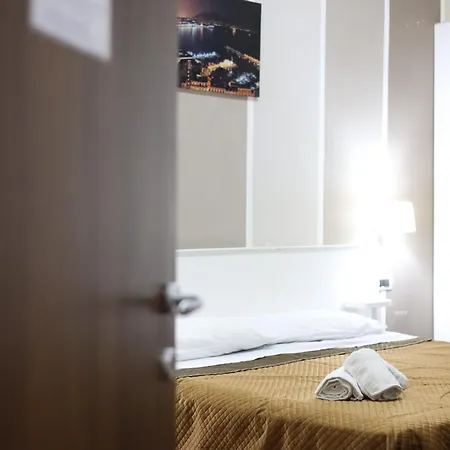 House Bamba Luxury Bed and Breakfast Νάπολη